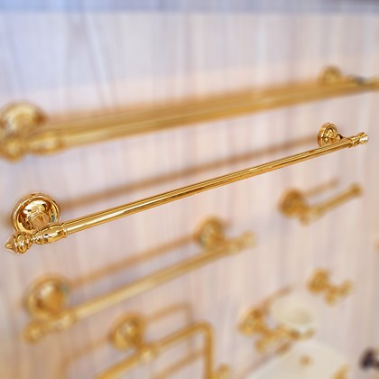 Porta Toalha Clássico Ouro Real 60 cmts Dourado