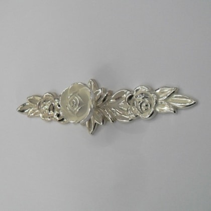 Puxador Floral Branco Provençal 165 com espelho grande